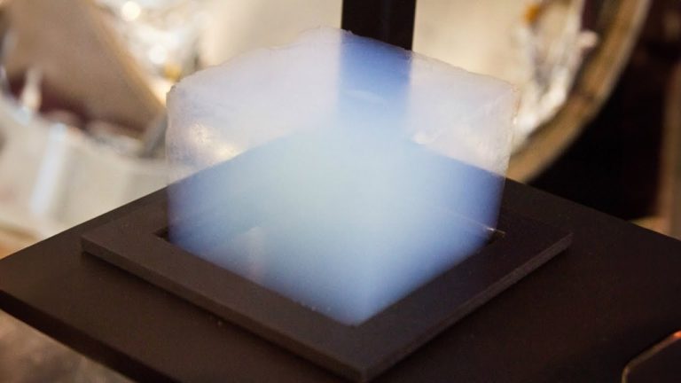 The Lightest Solid on Earth (You won’t believe this exists)をまとめてみた